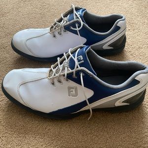 FootJoy men’s golf shoes, size 11,5US.